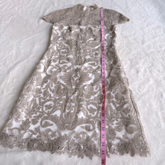 Tadashi Shoji Corded Beige Crewneck Short Sleeve Mini Dress S (4) - Picture 4 of 13